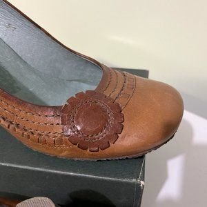 Anthropology Bivel Heels 